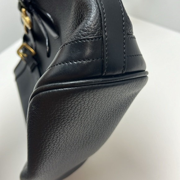 Vintage Dooney & Bourke Black All Weather Leather Pebbled Tote Gold Hardware - Picture 15 of 15